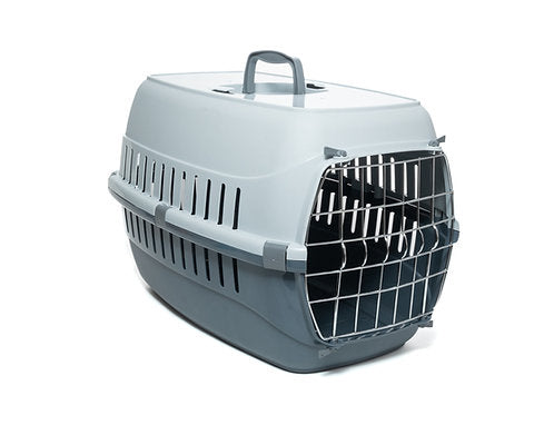 Transportadora con puerta de metal